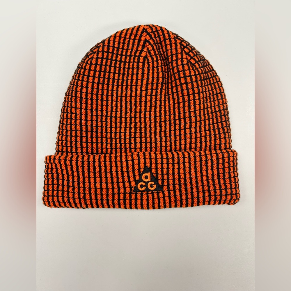 Nike ACG Big Kids' Cuffed Beanie